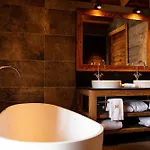 M & Hotel 5*