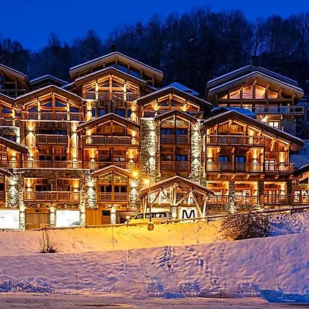 Hotel M & 5*