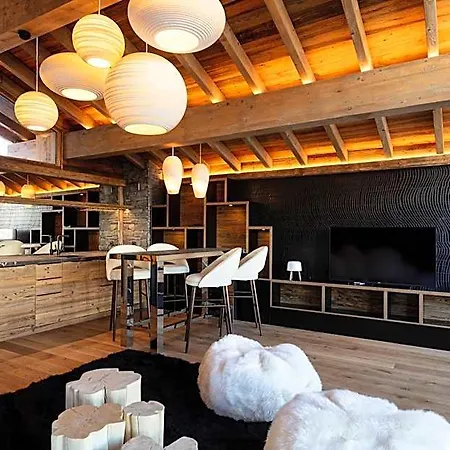 M & Hotel 5*